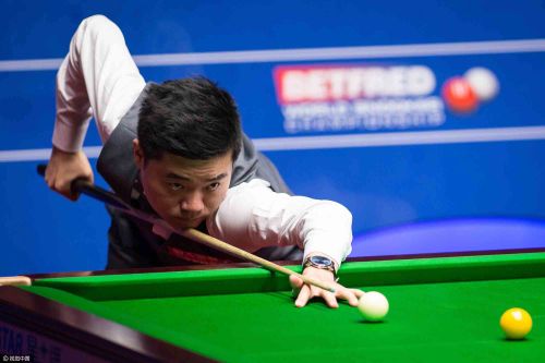 他曾面临低 他曾面临低