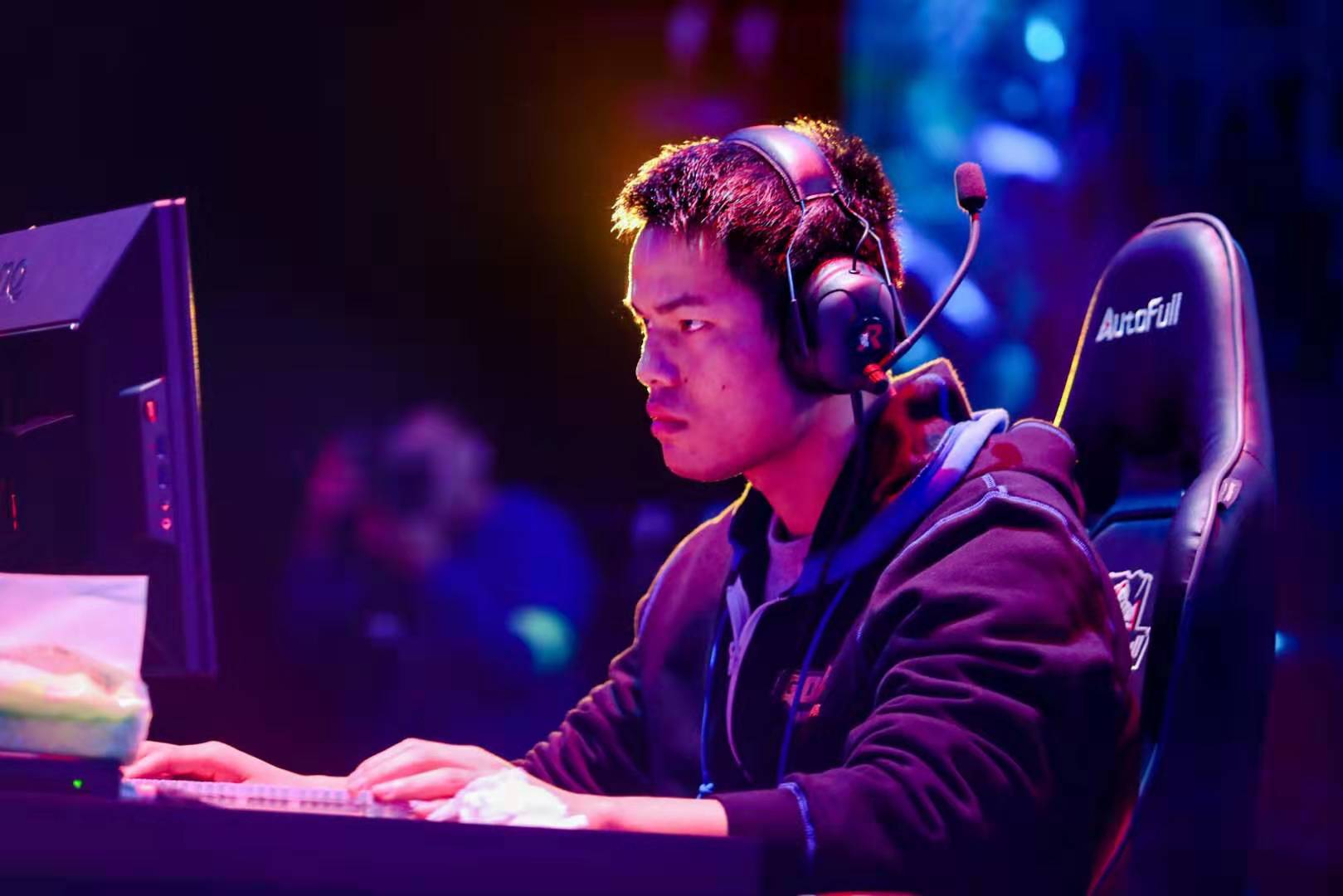 他注重家庭 他注重家庭