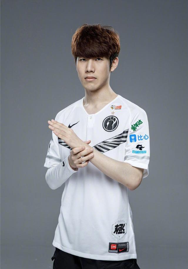 所有参赛选 所有参赛选