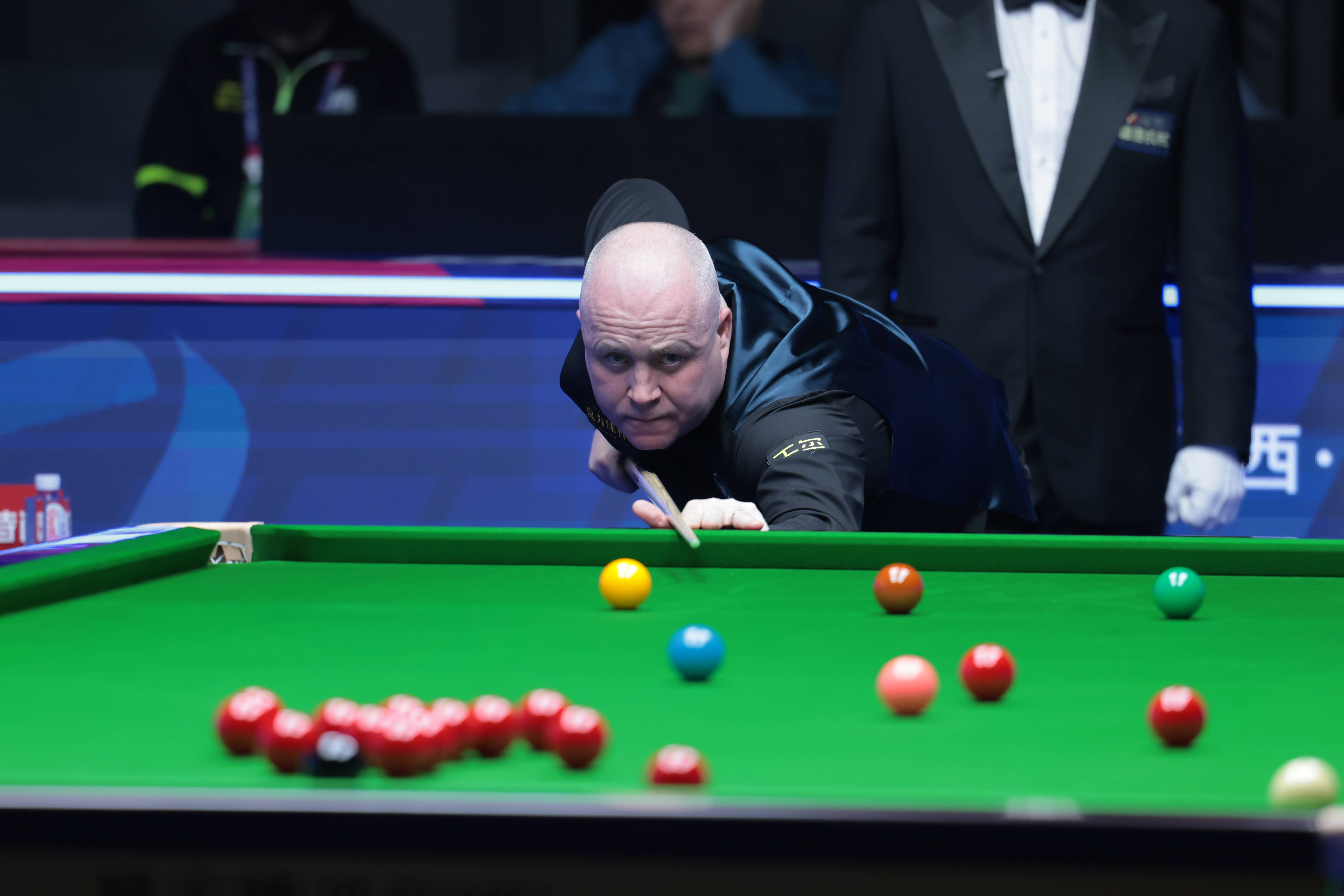 而在定位球 而在定位球